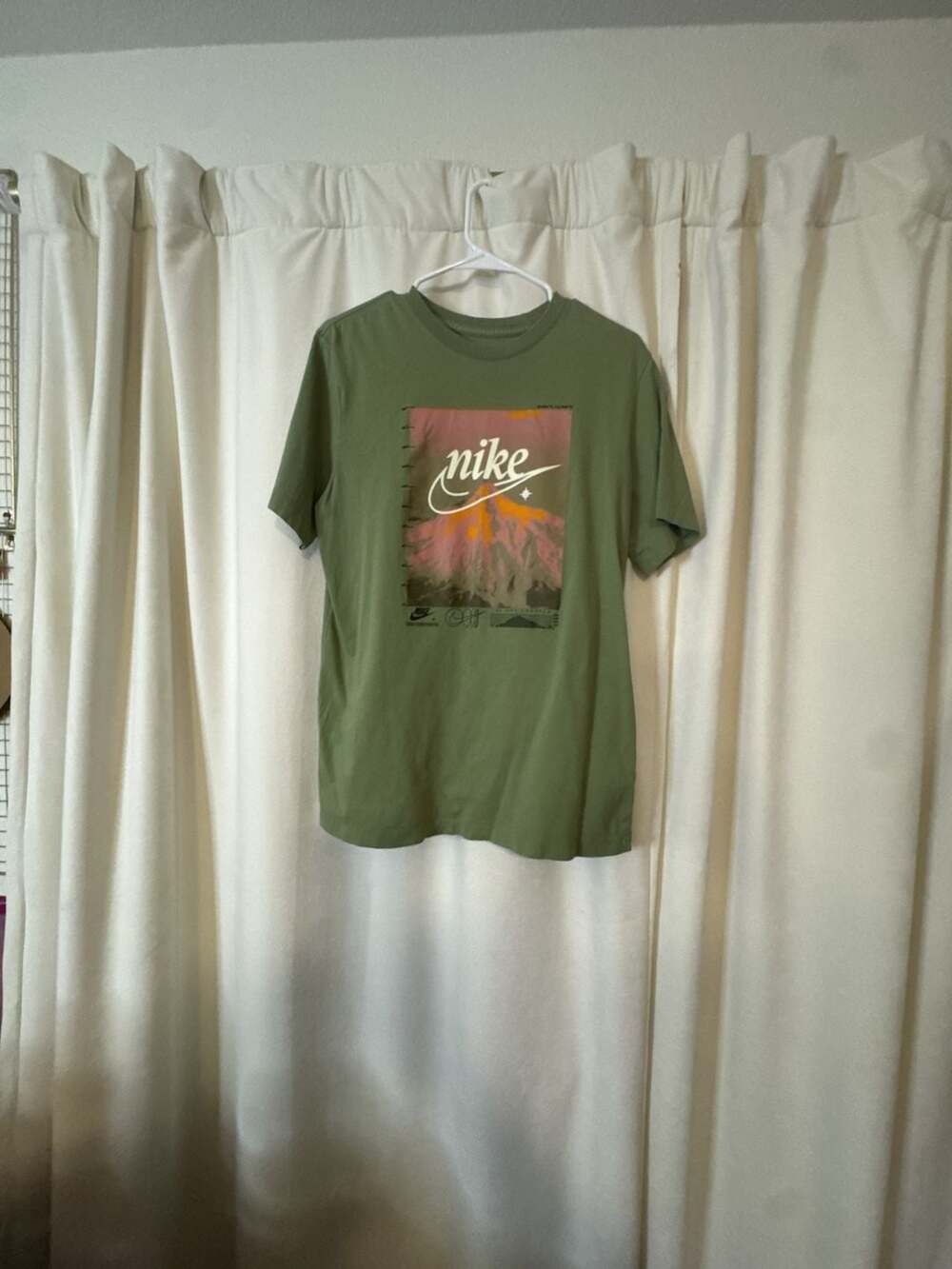Nike Sportswear Mountain Landscape Graphic T-Shirt